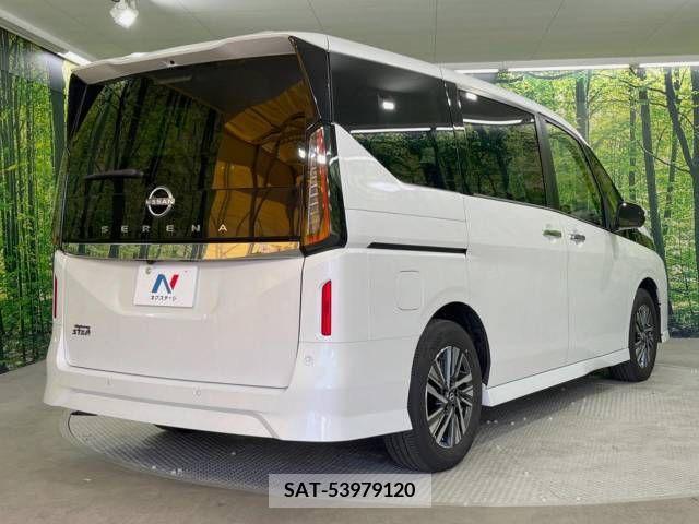 Nissan SERENA 2023-03 367686-17