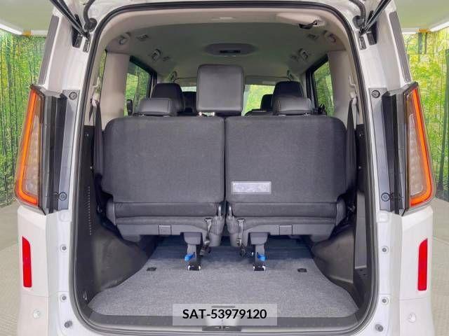 Nissan SERENA 2023-03 367686-13