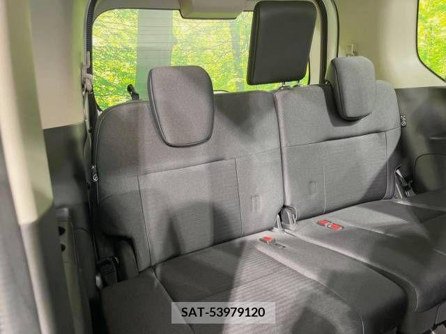 Nissan SERENA 2023-03 367686-12