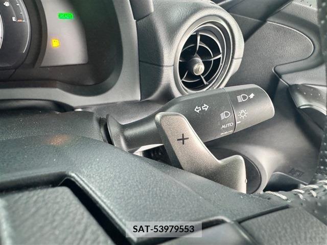 Lexus IS 2023-09 233805-24