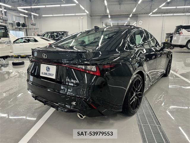 Lexus IS 2023-09 233805-9