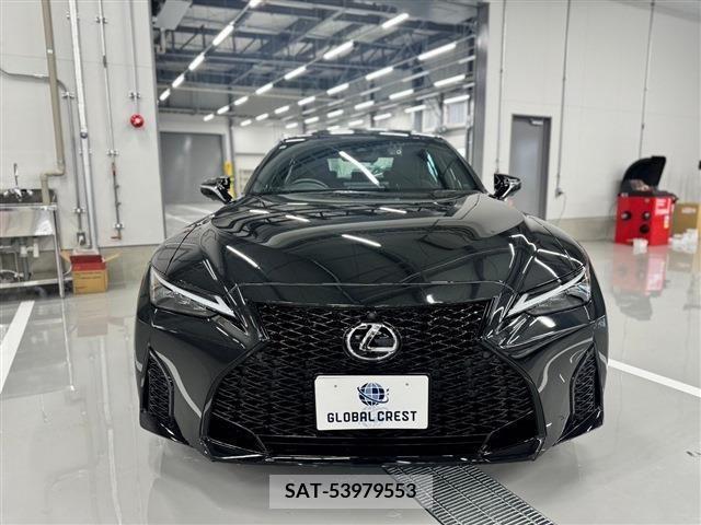 Lexus IS 2023-09 233805-6