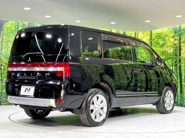 Mitsubishi DELICA D5 2013-12 12701-18