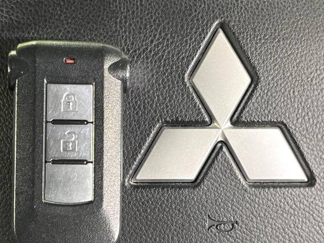 Mitsubishi DELICA D5 2013-12 12701-7