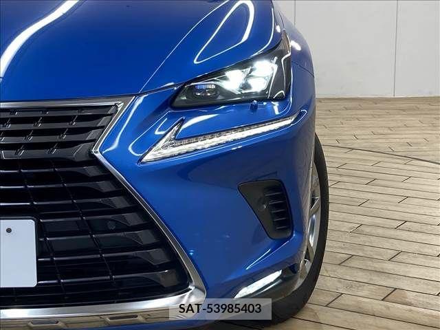 Lexus NX 2018-05 354196-18