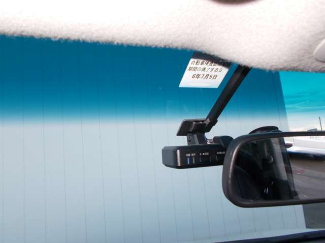 Nissan ELGRAND 2017-07 7838-9
