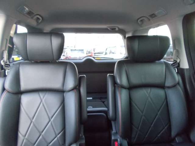 Nissan ELGRAND 2017-07 7838-15