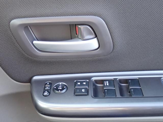 Honda FREED HYBRID 2017-06 13798-16