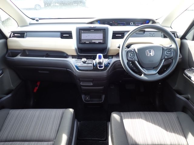 Honda FREED HYBRID 2017-06 13798-1