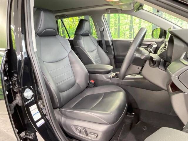 Toyota RAV4 2020-10 28202-8