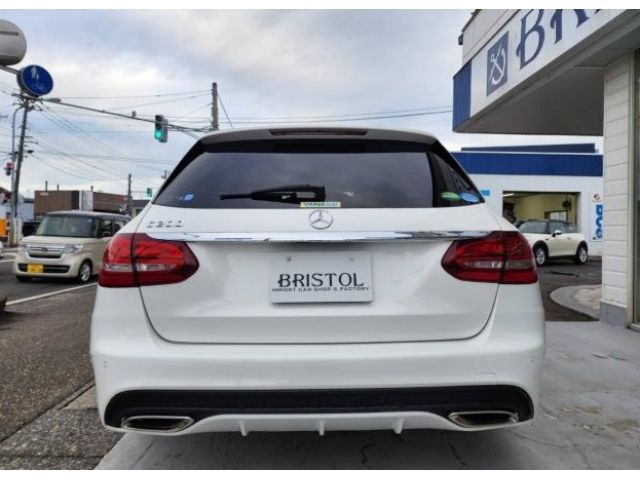 Mercedes Benz C-CLASS 2017-03 4044-3