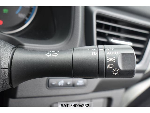 Nissan LEAF 2020-01 206819-15