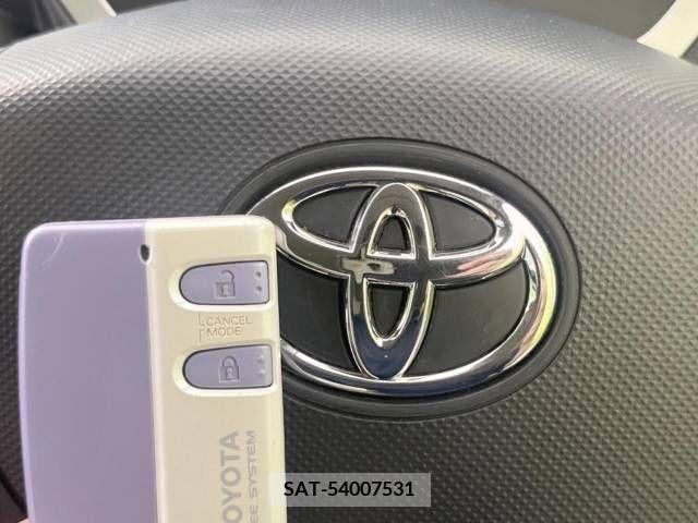 Toyota PASSO 2004-06 326949-3