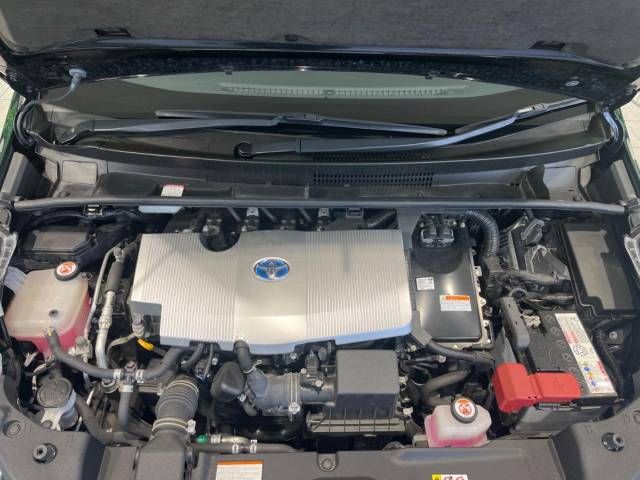 Toyota PRIUS 2019-12 180449-18