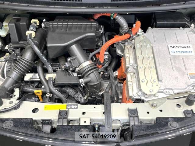 Nissan NOTE 2017-07 280128-18
