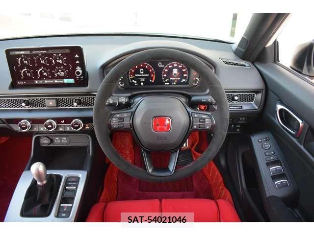 Honda CIVIC 2023-05 207890-13