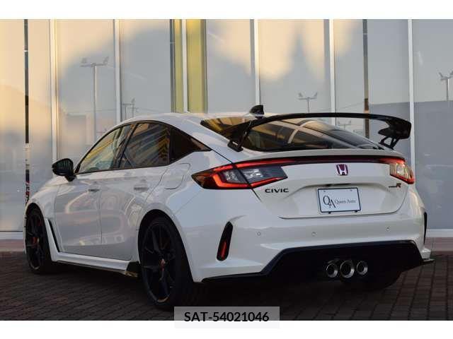 Honda CIVIC 2023-05 207890-1