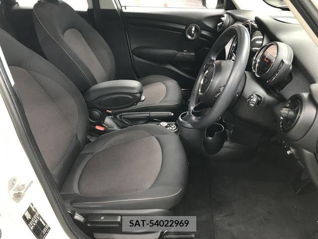 Bmw MINI 2020-10 218943-4