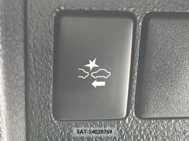 Toyota ALPHARD 2016-10 299350-2