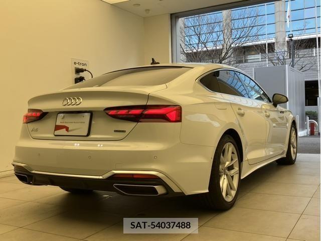 Audi A5 2021-09 215635-1