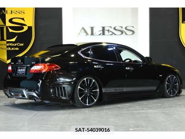 Nissan FUGA 2011-06 224324-2