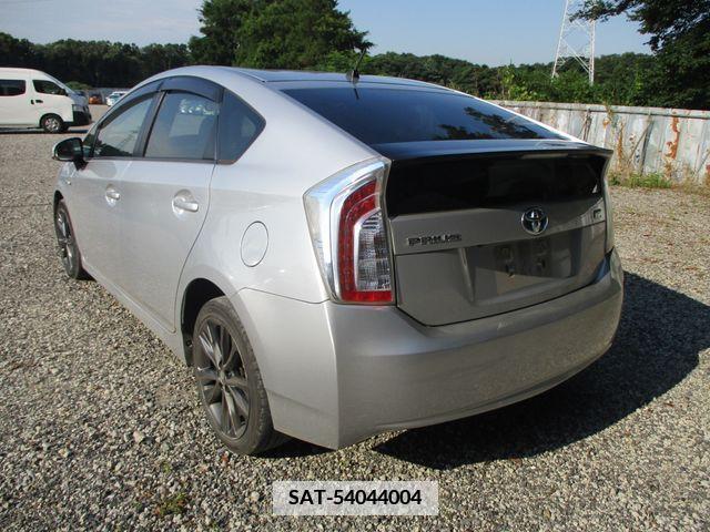 Toyota PRIUS 2013-01 376883-2