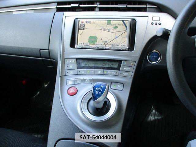 Toyota PRIUS 2013-01 376883-17