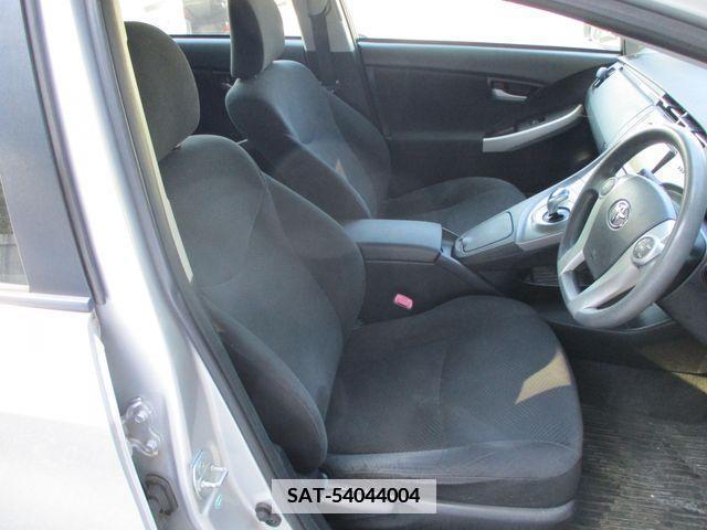 Toyota PRIUS 2013-01 376883-13