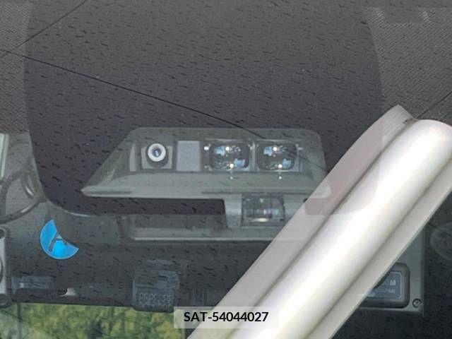 Toyota VOXY 2018-06 236374-2