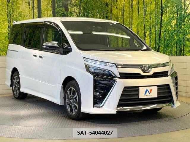 Toyota VOXY 2018-06 236374-16