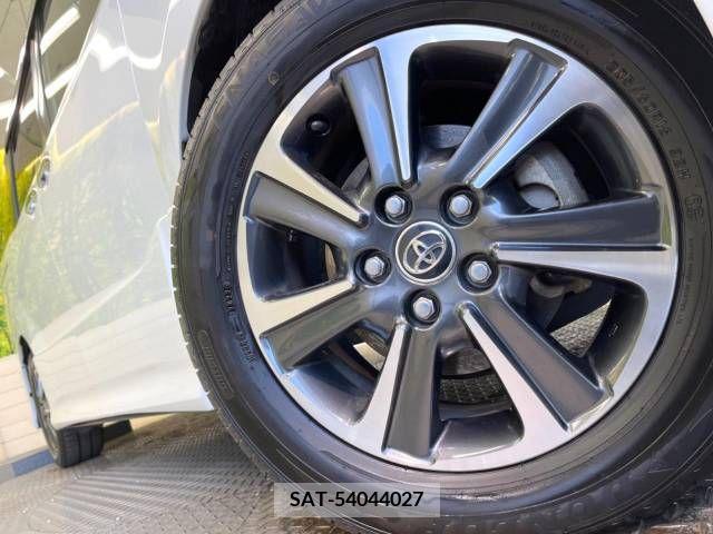 Toyota VOXY 2018-06 236374-13
