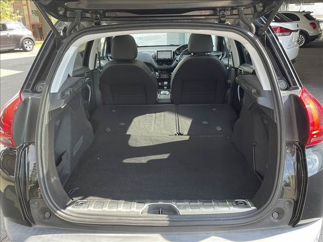 Peugeot 2008 2017-07 5669-11