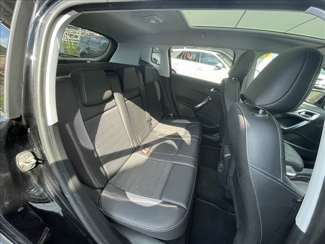 Peugeot 2008 2017-07 5669-10