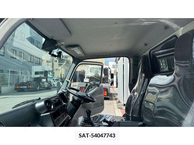 Hino DUTRO 2022-09 396410-17