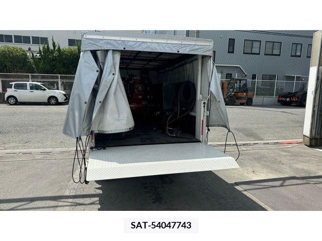 Hino DUTRO 2022-09 396410-4