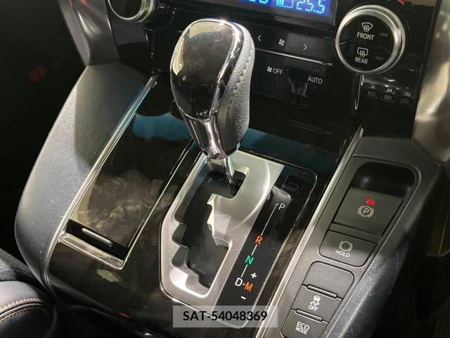 Toyota ALPHARD 2017-09 375548-19
