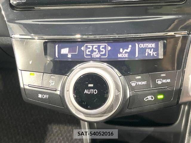 Toyota PRIUS ALPHA 2015-05 245841-5