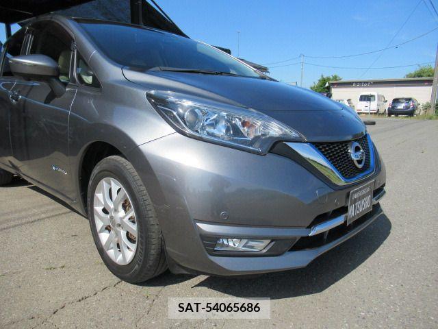 Nissan NOTE 2017-04 305376-4