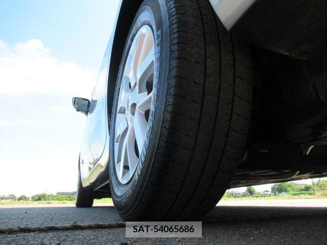 Nissan NOTE 2017-04 305376-18