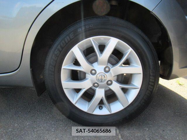 Nissan NOTE 2017-04 305376-17