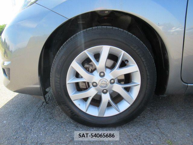 Nissan NOTE 2017-04 305376-16