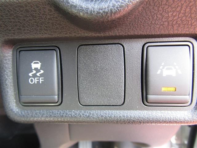 Nissan NOTE 2017-08 1807-11