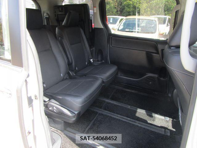 Toyota ESQUIRE 2016-01 214662-10