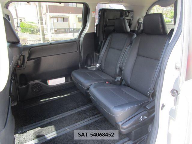 Toyota ESQUIRE 2016-01 214662-11