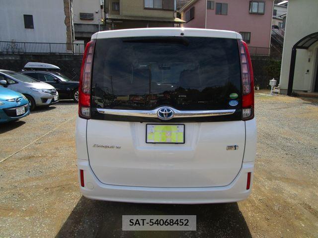 Toyota ESQUIRE 2016-01 214662-4
