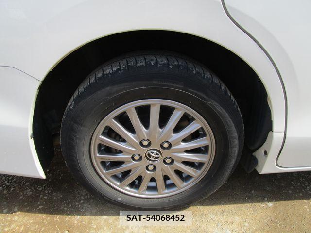 Toyota ESQUIRE 2016-01 214662-18