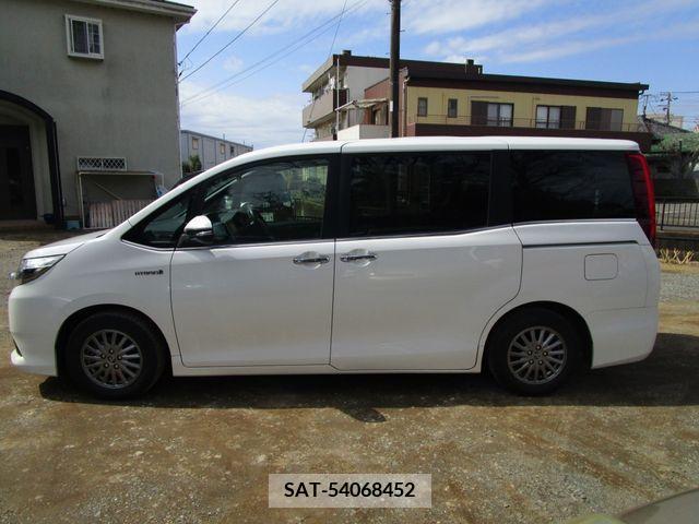 Toyota ESQUIRE 2016-01 214662-6