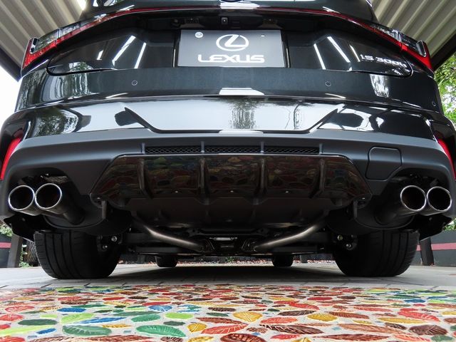 Lexus IS 2023-04 10148-5
