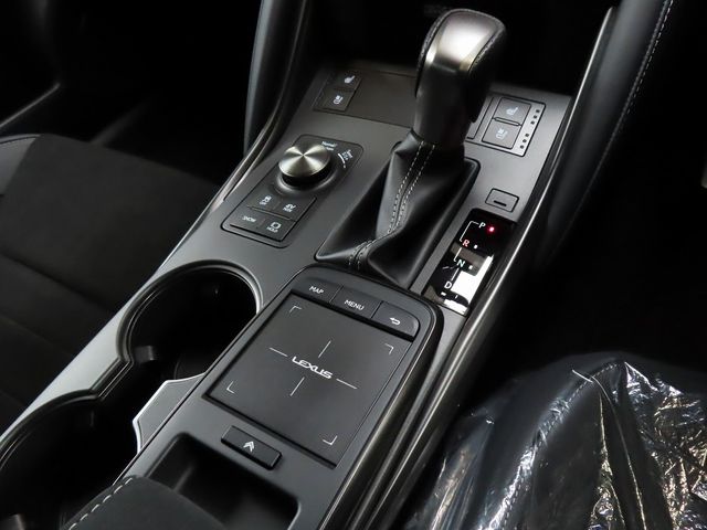 Lexus IS 2023-04 10148-26
