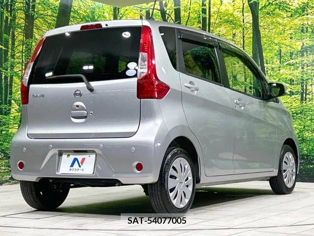 Nissan DAYZ 2018-06 323432-17